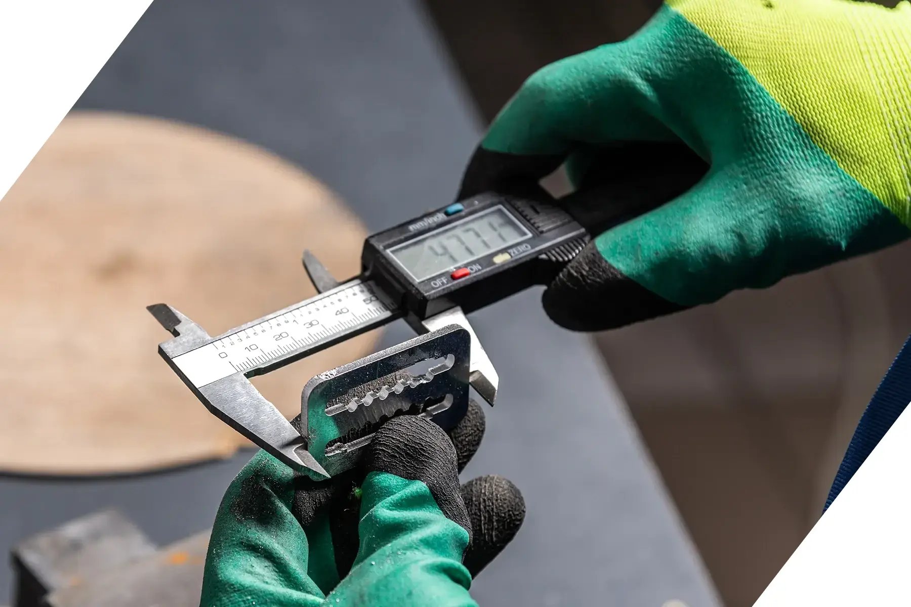 AdobeStock_550551343__Dimensional__Large-Block