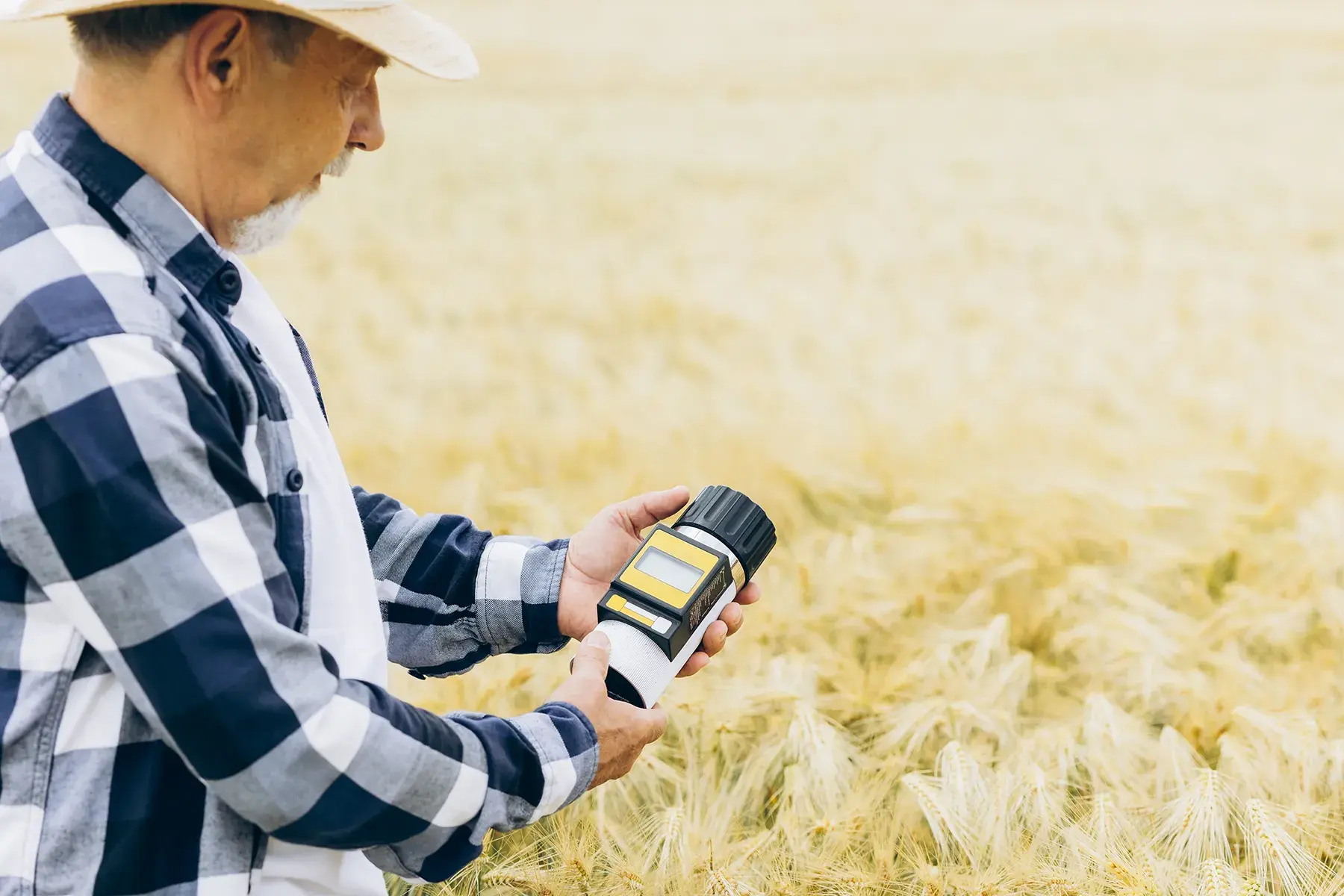 How Environmental Conditions Affect Grain Moisture Tester Readings