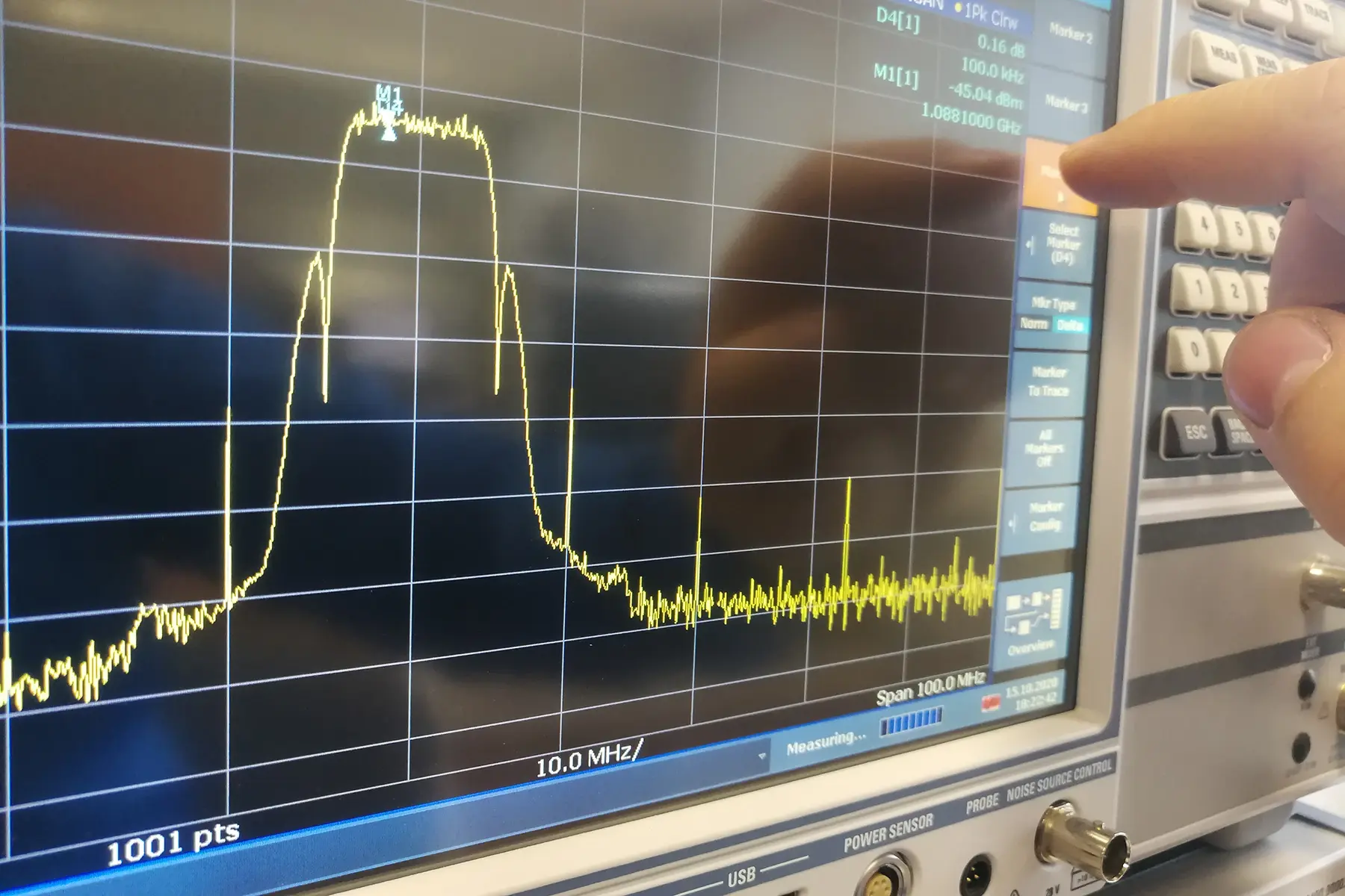 RF & Microwave Calibration Explained: Accuracy at Every Frequency